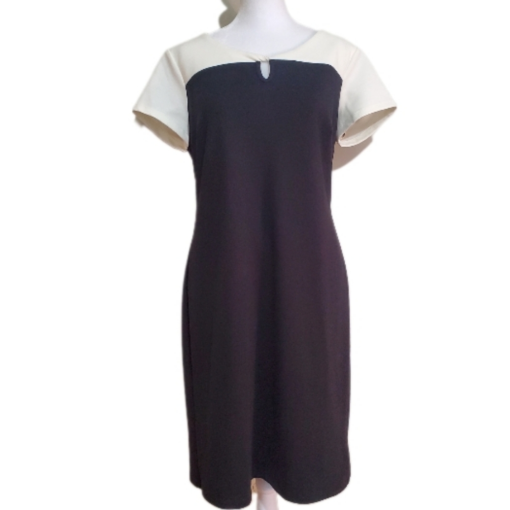 Talbots black & cream keyhole twist neck short sleeve sheath dress. Sz 6.